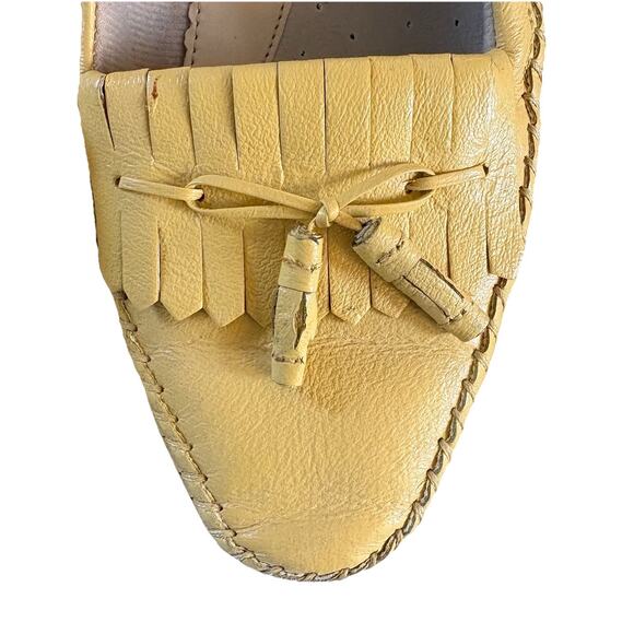 Dr. Scholl’s Women’s 11M Yellow Leather Kiltie Tasseled Slip On Loafer - Picture 6 of 8